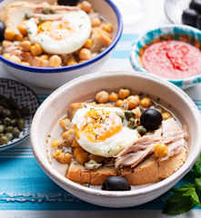 Lablabi (Tunisian chickpea soup)