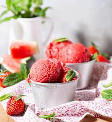 Sorbete de sandía y frutos rojos