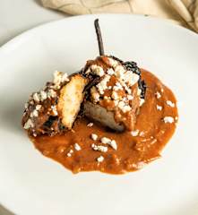 Chile relleno de uchepo