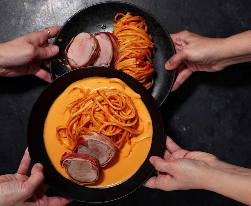 Schweinefilet mit Paprika-Sahnesauce und Linguine - Cookidoo® – das ... Schweinefilet mit Paprika-Sahnesauce und Linguine - Cookidoo® – das ...