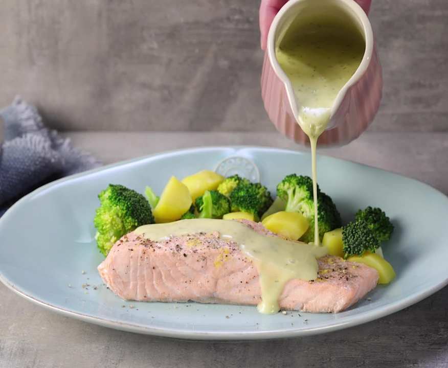 Lachsfilet mit Brokkoli, Kartoffeln und Dillsauce - Cookidoo® – the ... Lachsfilet mit Brokkoli, Kartoffeln und Dillsauce - Cookidoo® – the ...